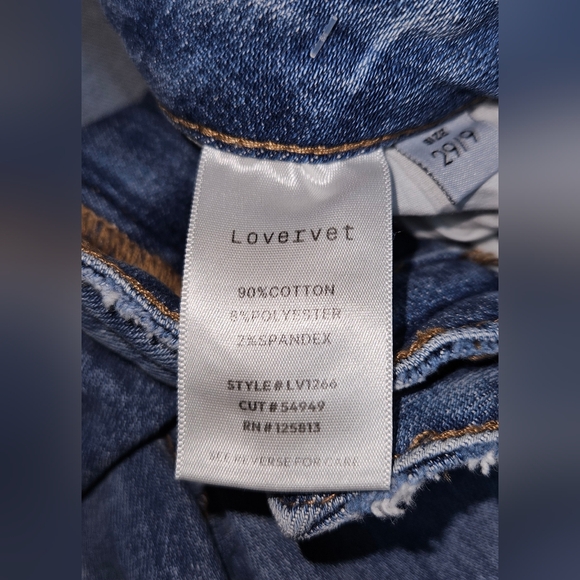 NWT Lovervet Mid Rise Straight Jeans. - Picture 5 of 5